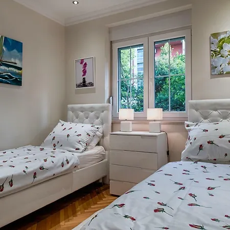 Marella Luxe At The Bacvice & Centre Apartman Split