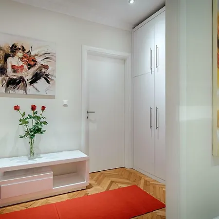 Marella Luxe At The Bacvice & Centre Apartman *