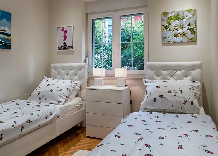 Apartment Marella Luxe At The Bacvice & Centre